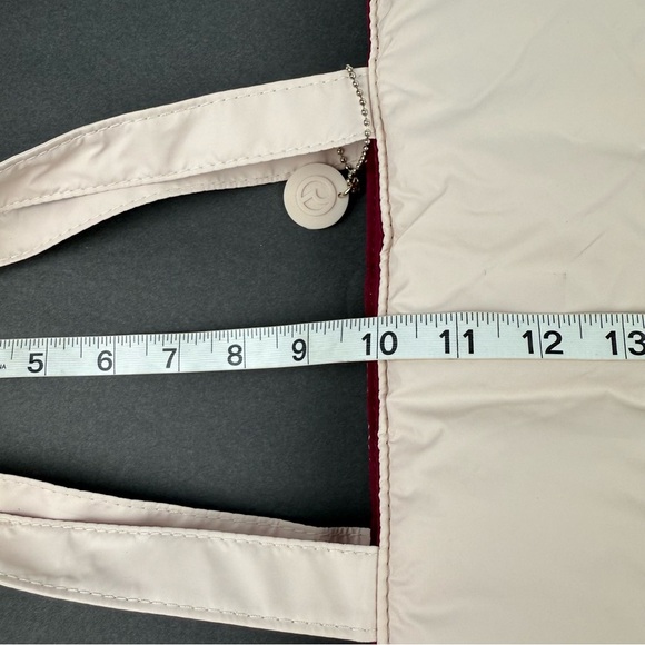 Rare Beauty By Selena Gomez Tote Bag Puffy Soft Pink Quilted Charm Brand New - Picture 10 of 11